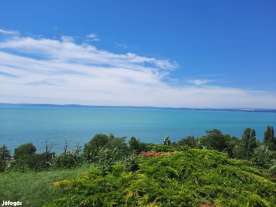 Balatonvilágosi kis ingatlan 300 métere a Balatontól eladó - Balatonvilágos, Somogy - Nyaralók, üdülők