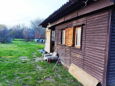 Eladó átlagos állapotú ház - Debrecen