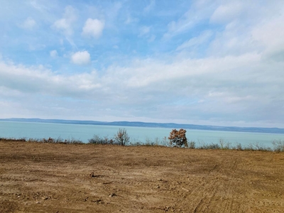 Eladó telek - Balatonföldvár