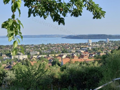 Eladó jó állapotú nyaraló - Balatonfüred