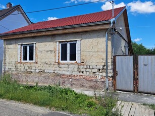 Eladó családi ház Kaposvár, Akácfa utca