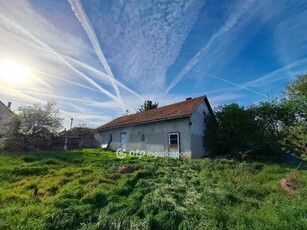 Eladó családi ház Szentes