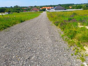 Eladó telek Maglód