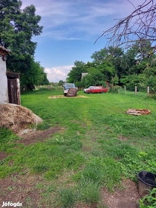 Vasasszonyfán nagy telekkel parasztház eladó - Szombathely, Vas - Ház