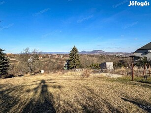 Egerben, a Paphegy dűlőn, 2420 m2-es zárt kert eladó!