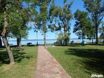 Balatonszárszón Társasházi Nyaraló eladó - Balatonszárszó, Somogy - Nyaralók, üdülők