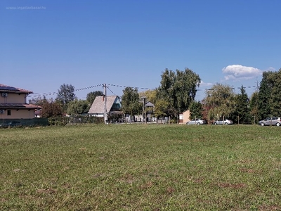 Balatonkeresztúr, ingatlan, telek, 25.000.000 Ft