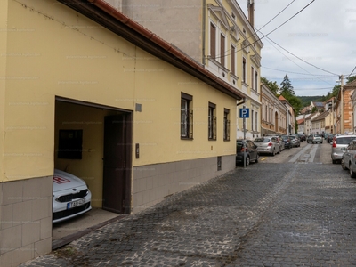 Eladó családi ház - Pécs, Vince utca 1.