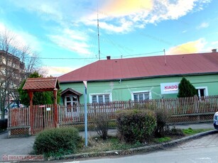 Eladó iroda/üzlethelyiség Mezőtúr 15 000 000 Ft