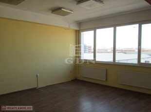 Kiadó iroda/üzlethelyiség Budapest X. ker 479 Euro