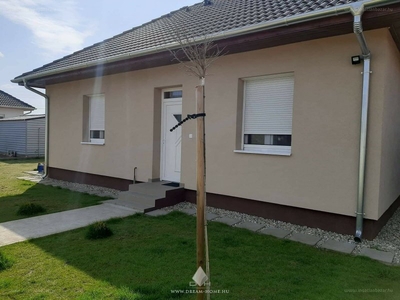 újépítésű, Kecskemét, ingatlan, ház, 60 m2, 59.900.000 Ft