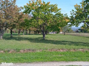 Alsópáhok építési telek 1410 m2-en