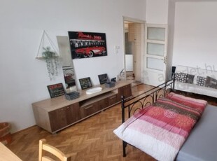 Kiadó téglalakás, albérletBudapest, VI. kerület, Bajcsy-Zsilinszky út, 4. emelet