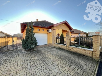 Kecskemét, ingatlan, ház, 126 m2, 79.900.000 Ft