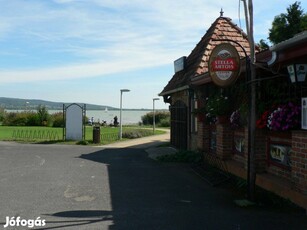 Balaton parti panorámával,közvetlen a parton étterem eladó!