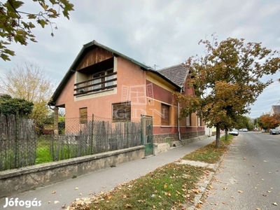 Eladó családi ház Budapest XXI. kerület, Bajcsy-Zsilinszky út
