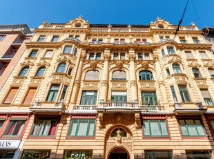 Eladó téglalakásBudapest, VII. kerület, Külső Erzsébetváros, Dohány utca, 1. emelet