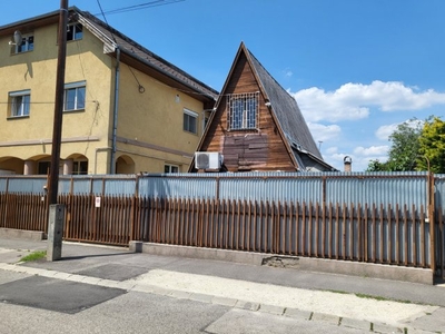 Eladó családi ház Budapest, XV. kerület, Zrínyi utca