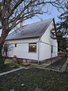 Eladó családi ház Mezőhegyes, Váci Mihály utca