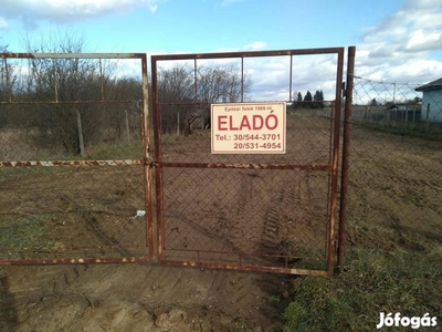 Eladó Építési Telek Nyíregyházán, Sóstóhegyen - 1986 m2, ikerháznak is