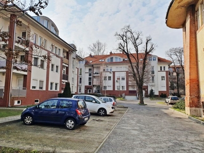 Eladó garázs Budapest, X. kerület, Óhegy, Óhegy park közeli utca