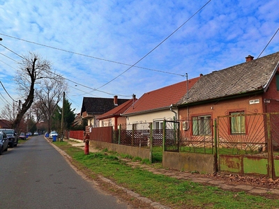 Debrecenben jó helyen felújítandó családi ház eladó - Debrecen, Hajdú-Bihar - Ház