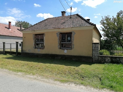 Eladó családi ház Gyömörén - Gyömöre, Győr-Moson-Sopron - Ház