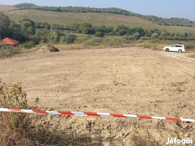 1654 m2 összközműves lakótelek eladó