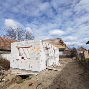 Eladó családi ház Üllő, Mikszáth Kálmán utca