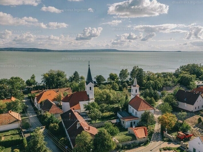 Eladó családi ház - Balatonakali, Veszprém megye