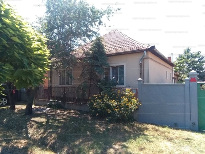 Eladó családi ház - Berettyóújfalu, Bocskai utca 44.