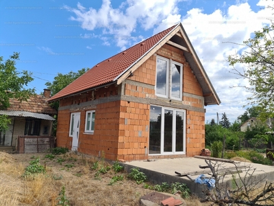 Eladó családi ház - Debrecen, Kankalin utca