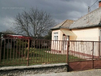 Eladó családi ház - Kerékteleki, Komárom-Esztergom megye