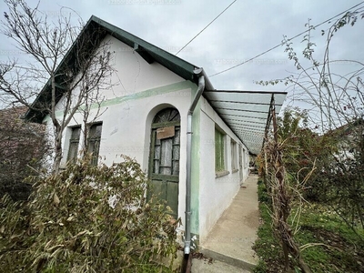 Eladó családi ház - Kóka, Pest megye
