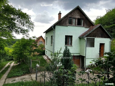 Eladó családi ház - Pécel, Pest megye