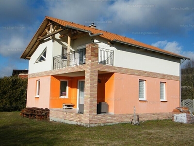 Eladó családi ház - Piliscsaba, Magdolnavölgy