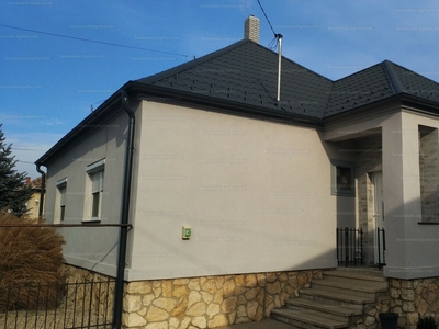 Eladó családi ház - Vaszar, Veszprém megye