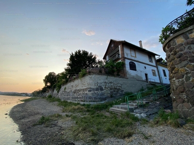 Eladó családi ház - Verőce, Központ