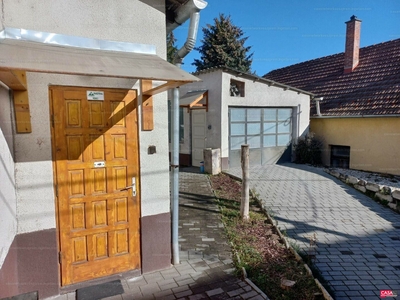 Eladó családi ház - Veszprém, Belváros