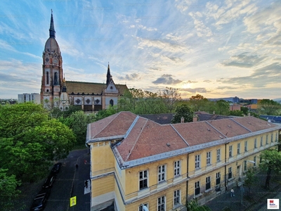 Eladó csúsztatott zsalus - X. kerület, Kőbánya-Városközpont