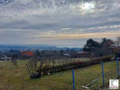 Eladó hétvégi házas nyaraló - Balatonkenese, Veszprém megye