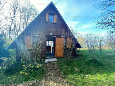 Eladó hétvégi házas nyaraló - Bozsok, Villa utca