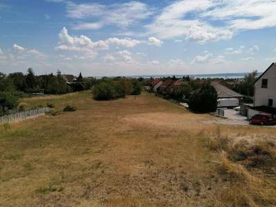 Eladó lakóövezeti telek - Balatonfüred, Arácsi út