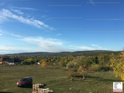 Eladó lakóövezeti telek - Balatonfűzfő, Veszprém megye