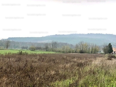 Eladó lakóövezeti telek - Felpéc, Győr-Moson-Sopron megye