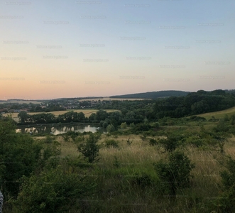 Eladó lakóövezeti telek - Nézsa, Tavirózsa lakópark