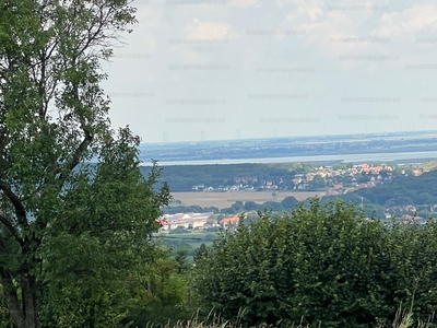 Eladó lakóövezeti telek - Sopron, Virágvölgy