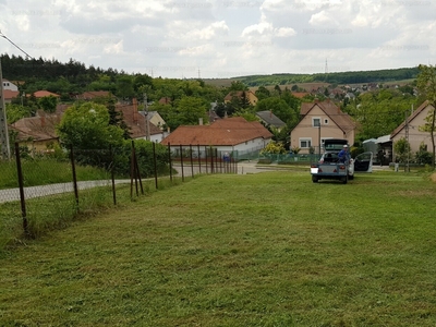 Eladó lakóövezeti telek - XVII. kerület, Rákoscsaba