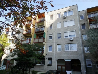 Eladó panel lakás - XIX. kerület, Báthory utca