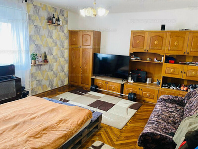 Eladó tégla lakás - Debrecen, Nagyerdő